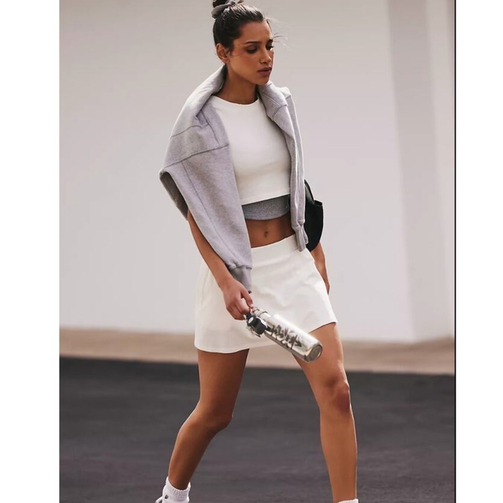 NWT Free People Movement hot shot skort set in white - XL